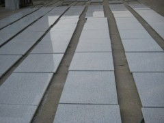 一站式體育場地鋪裝 優(yōu)質(zhì)板材供應(yīng)、花崗巖地鋪與室外裝飾解決方案